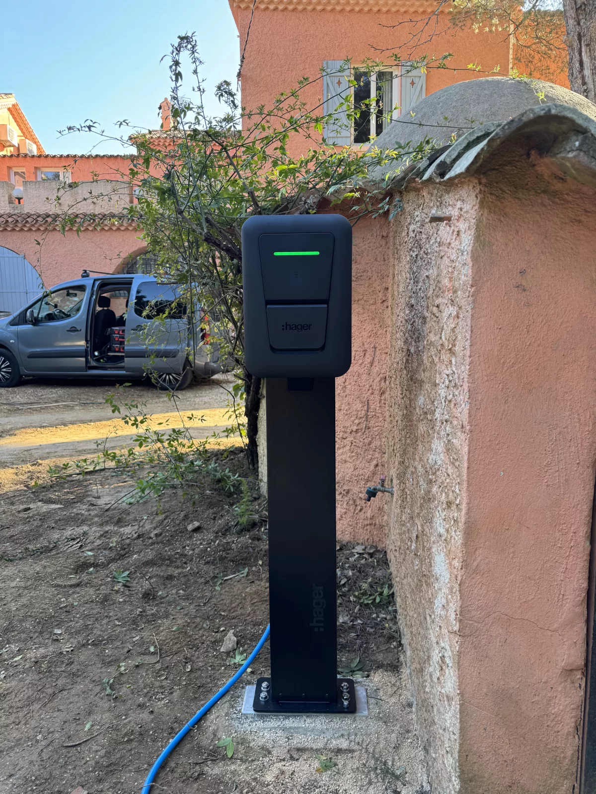 Borne de recharge, Le Londe Les Maures